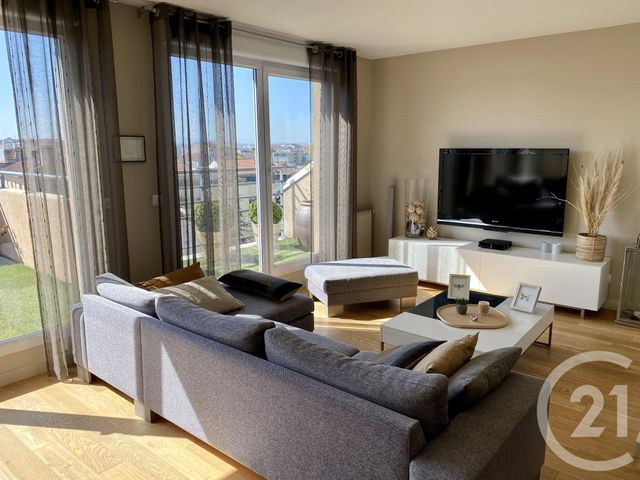 Afficher la photo en grand Appartement T3 à vendre - 3 pièces - 68.0 m2 - VILLEURBANNE - 69 - RHONE-ALPES - Century 21 Montchat