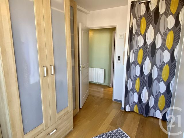 Afficher la photo en grand Appartement T3 à vendre - 3 pièces - 68.0 m2 - VILLEURBANNE - 69 - RHONE-ALPES - Century 21 Montchat