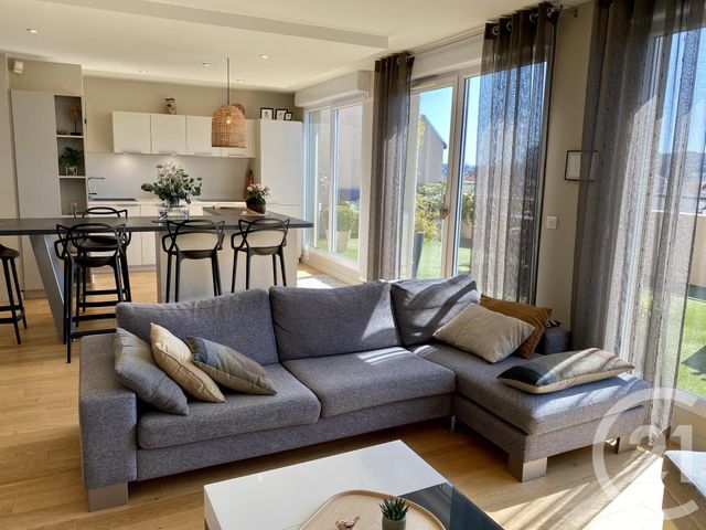 Afficher la photo en grand Appartement T3 à vendre - 3 pièces - 68.0 m2 - VILLEURBANNE - 69 - RHONE-ALPES - Century 21 Montchat