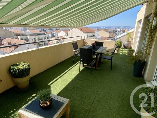 Afficher la photo en grand Appartement T3 à vendre - 3 pièces - 68.0 m2 - VILLEURBANNE - 69 - RHONE-ALPES - Century 21 Montchat