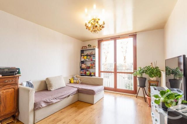Afficher la photo en grand Appartement F2 à vendre - 2 pièces - 46.0 m2 - VILLEURBANNE - 69 - RHONE-ALPES - Century 21 Montchat