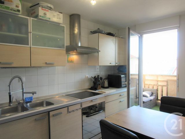 Appartement F3 à vendre - 3 pièces - 76.52 m2 - LYON - 69003 - RHONE-ALPES - Century 21 Montchat Appartement F3 à vendre - 3 pièces - 76.52 m2 - LYON - 69003 - RHONE-ALPES - Century 21 Montchat