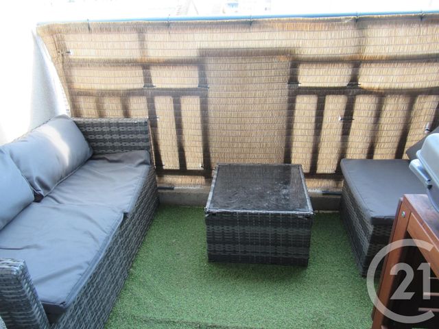 Appartement F3 à vendre - 3 pièces - 76.52 m2 - LYON - 69003 - RHONE-ALPES - Century 21 Montchat Appartement F3 à vendre - 3 pièces - 76.52 m2 - LYON - 69003 - RHONE-ALPES - Century 21 Montchat