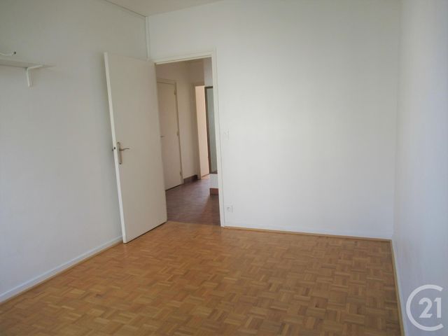 Afficher la photo en grand Appartement F5 à vendre - 5 pièces - 84.83 m2 - VILLEURBANNE - 69 - RHONE-ALPES - Century 21 Montchat