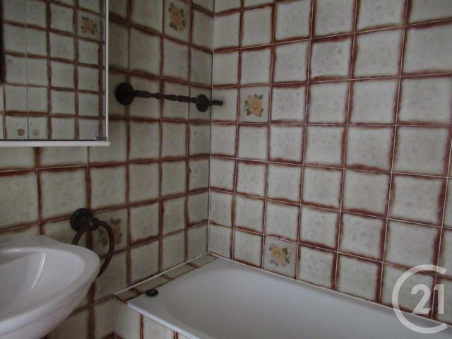 Afficher la photo en grand Appartement F5 à vendre - 5 pièces - 84.83 m2 - VILLEURBANNE - 69 - RHONE-ALPES - Century 21 Montchat
