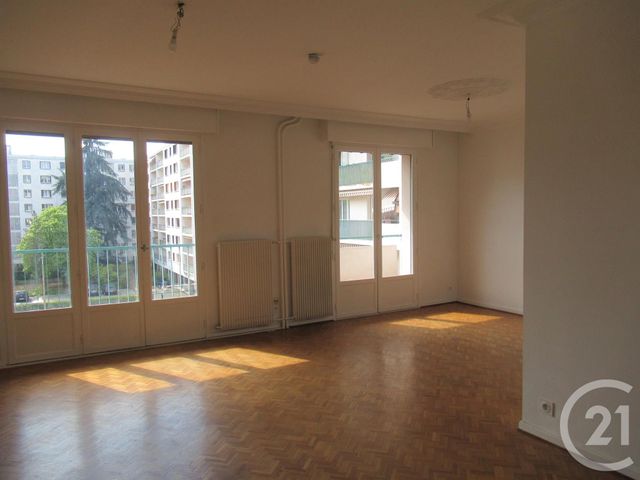 Afficher la photo en grand Appartement F5 à vendre - 5 pièces - 84.83 m2 - VILLEURBANNE - 69 - RHONE-ALPES - Century 21 Montchat