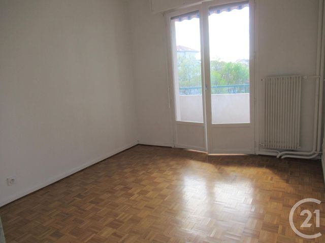 Afficher la photo en grand Appartement F5 à vendre - 5 pièces - 84.83 m2 - VILLEURBANNE - 69 - RHONE-ALPES - Century 21 Montchat