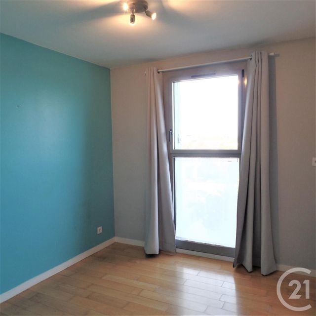 Afficher la photo en grand Appartement F4 à louer - 4 pièces - 86.8 m2 - LYON - 69003 - RHONE-ALPES - Century 21 Montchat