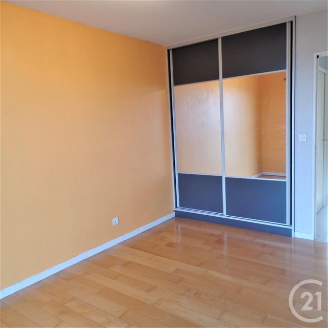 Afficher la photo en grand Appartement F4 à louer - 4 pièces - 86.8 m2 - LYON - 69003 - RHONE-ALPES - Century 21 Montchat