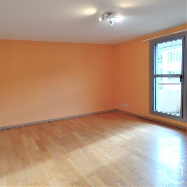 Afficher la photo en grand Appartement F4 à louer - 4 pièces - 86.8 m2 - LYON - 69003 - RHONE-ALPES - Century 21 Montchat