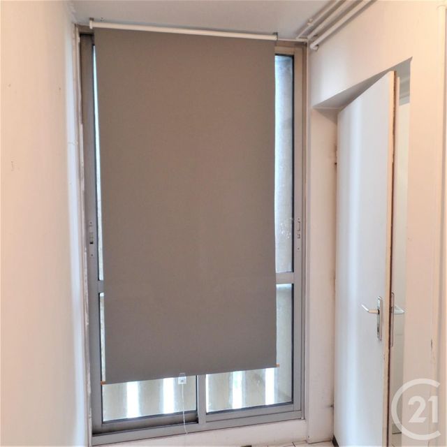 Afficher la photo en grand Appartement F4 à louer - 4 pièces - 86.8 m2 - LYON - 69003 - RHONE-ALPES - Century 21 Montchat