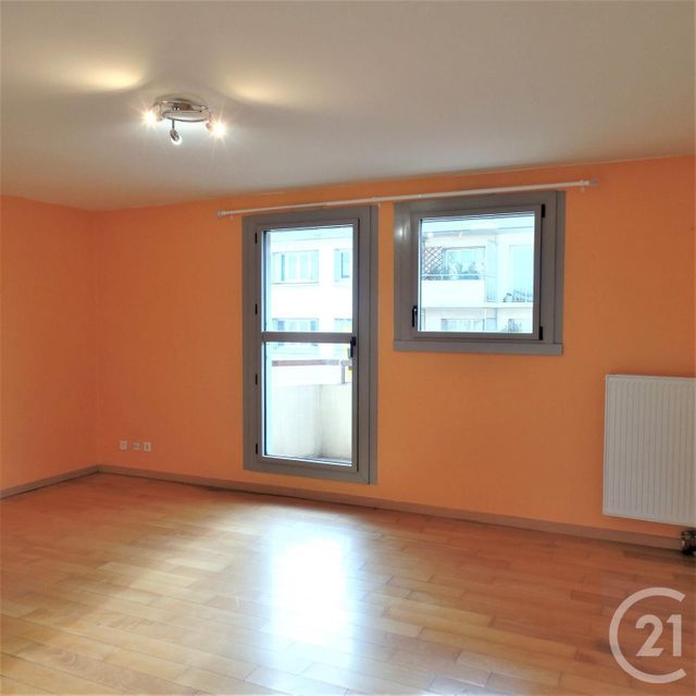 Afficher la photo en grand Appartement F4 à louer - 4 pièces - 86.8 m2 - LYON - 69003 - RHONE-ALPES - Century 21 Montchat