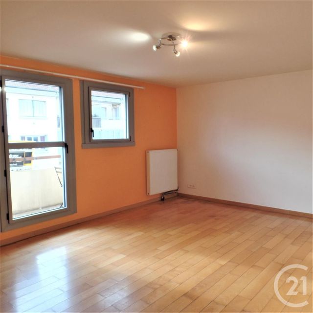 Afficher la photo en grand Appartement F4 à louer - 4 pièces - 86.8 m2 - LYON - 69003 - RHONE-ALPES - Century 21 Montchat