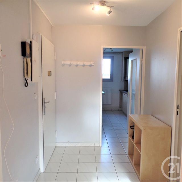 Afficher la photo en grand Appartement F4 à louer - 4 pièces - 86.8 m2 - LYON - 69003 - RHONE-ALPES - Century 21 Montchat