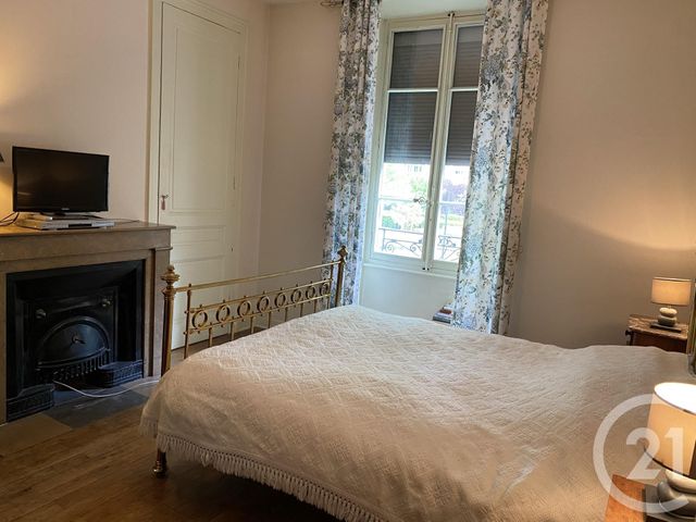 Appartement T3 à vendre - 3 pièces - 86.0 m2 - VILLEURBANNE - 69 - RHONE-ALPES - Century 21 Montchat Appartement T3 à vendre - 3 pièces - 86.0 m2 - VILLEURBANNE - 69 - RHONE-ALPES - Century 21 Montchat