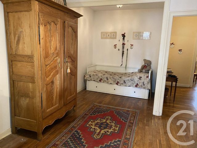 Appartement T3 à vendre - 3 pièces - 86.0 m2 - VILLEURBANNE - 69 - RHONE-ALPES - Century 21 Montchat Appartement T3 à vendre - 3 pièces - 86.0 m2 - VILLEURBANNE - 69 - RHONE-ALPES - Century 21 Montchat