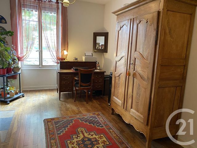 Appartement T3 à vendre - 3 pièces - 86.0 m2 - VILLEURBANNE - 69 - RHONE-ALPES - Century 21 Montchat Appartement T3 à vendre - 3 pièces - 86.0 m2 - VILLEURBANNE - 69 - RHONE-ALPES - Century 21 Montchat