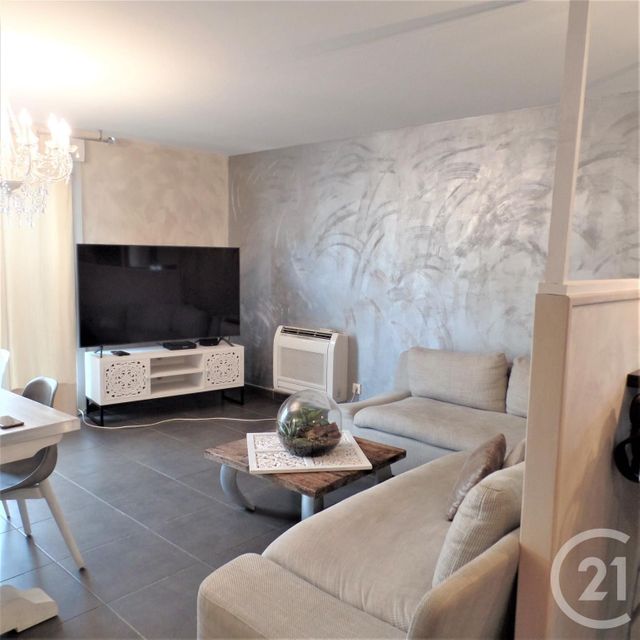 maison à louer - 4 pièces - 75.0 m2 - VAULX EN VELIN - 69 - RHONE-ALPES - Century 21 Montchat maison à louer - 4 pièces - 75.0 m2 - VAULX EN VELIN - 69 - RHONE-ALPES - Century 21 Montchat