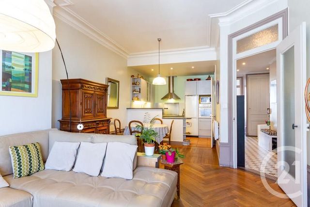 Afficher la photo en grand Appartement F5 à vendre - 5 pièces - 96.5 m2 - LYON - 69003 - RHONE-ALPES - Century 21 Montchat