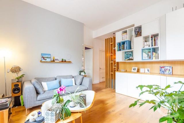 Afficher la photo en grand Appartement F4 à vendre - 4 pièces - 96.24 m2 - VILLEURBANNE - 69 - RHONE-ALPES - Century 21 Montchat