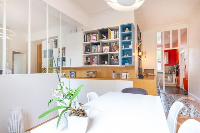 Afficher la photo en grand Appartement F4 à vendre - 4 pièces - 96.24 m2 - VILLEURBANNE - 69 - RHONE-ALPES - Century 21 Montchat