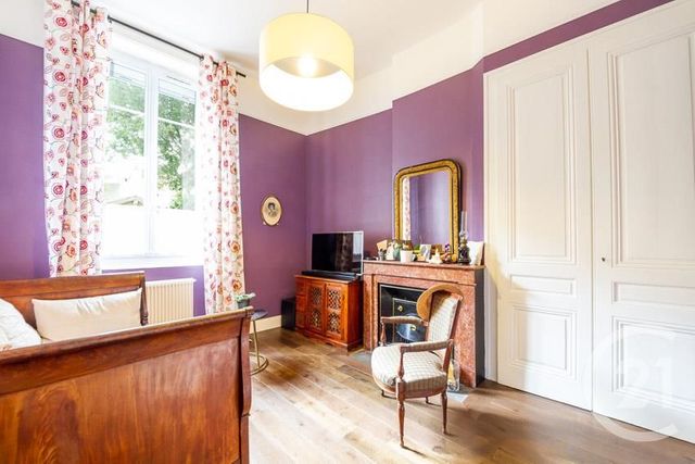 Afficher la photo en grand Appartement F4 à vendre - 4 pièces - 96.24 m2 - VILLEURBANNE - 69 - RHONE-ALPES - Century 21 Montchat