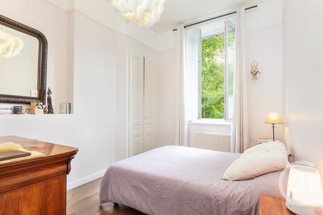 Afficher la photo en grand Appartement F4 à vendre - 4 pièces - 96.24 m2 - VILLEURBANNE - 69 - RHONE-ALPES - Century 21 Montchat