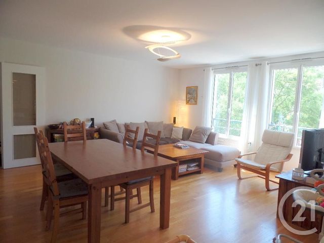 Afficher la photo en grand Appartement F4 à louer - 4 pièces - 117.58 m2 - LYON - 69003 - RHONE-ALPES - Century 21 Montchat