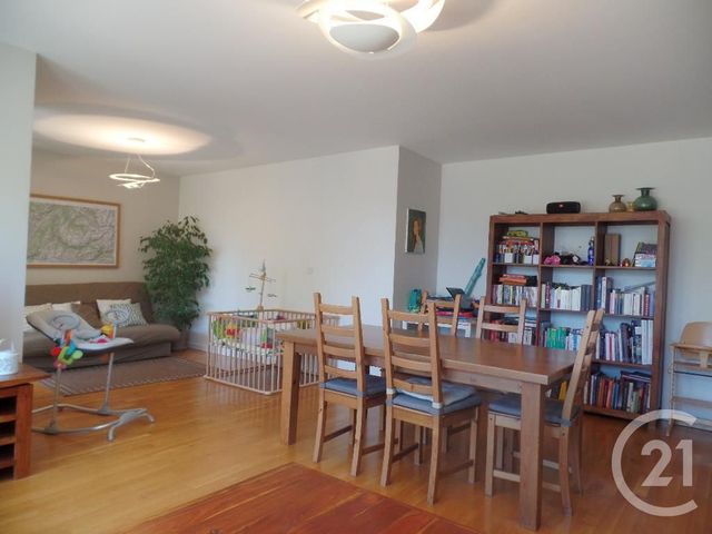 Afficher la photo en grand Appartement F4 à louer - 4 pièces - 117.58 m2 - LYON - 69003 - RHONE-ALPES - Century 21 Montchat