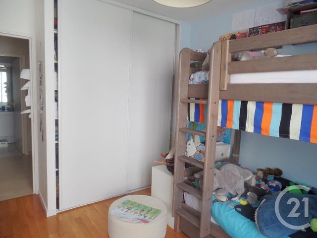 Afficher la photo en grand Appartement F4 à louer - 4 pièces - 117.58 m2 - LYON - 69003 - RHONE-ALPES - Century 21 Montchat
