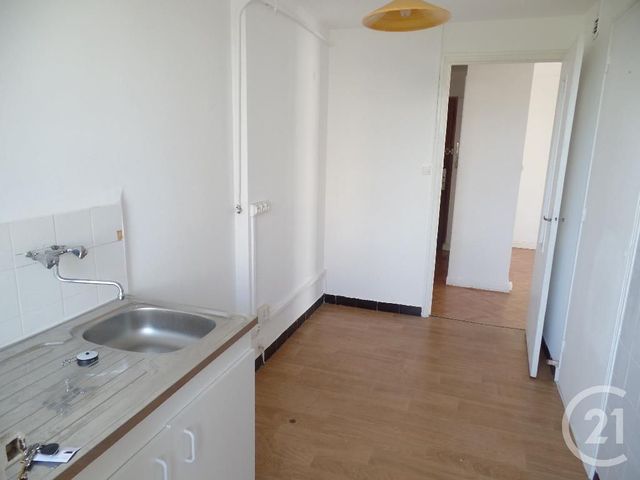 Afficher la photo en grand Appartement F3 à louer - 3 pièces - 56.25 m2 - VILLEURBANNE - 69 - RHONE-ALPES - Century 21 Montchat