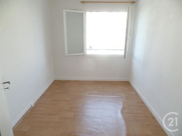 Afficher la photo en grand Appartement F3 à louer - 3 pièces - 56.25 m2 - VILLEURBANNE - 69 - RHONE-ALPES - Century 21 Montchat