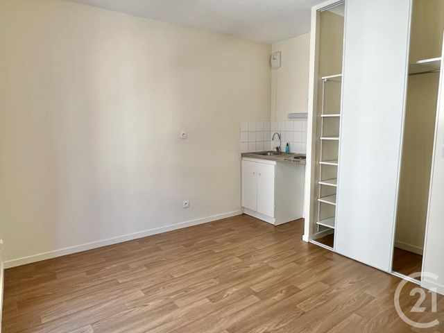 Appartement T1 à vendre - 1 pièce - 18.5 m2 - VILLEURBANNE - 69 - RHONE-ALPES - Century 21 Montchat