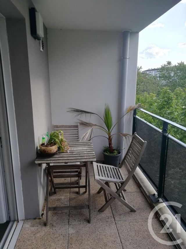 Appartement F3 à louer - 3 pièces - 58.82 m2 - VILLEURBANNE - 69 - RHONE-ALPES - Century 21 Montchat