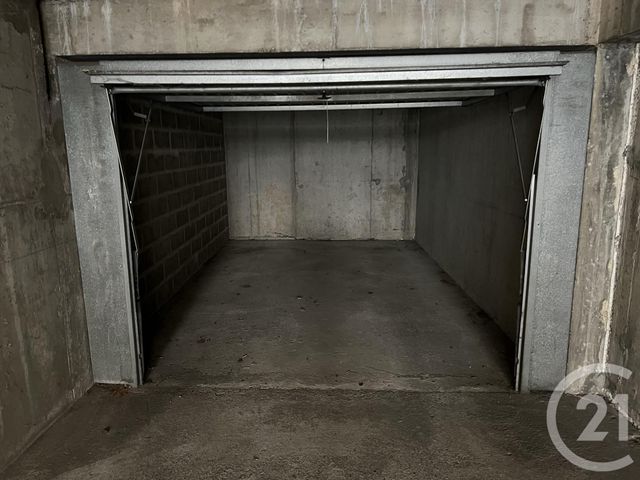 parking - LYON - 69007