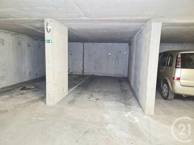 parking à louer - 12.0 m2 - VILLEURBANNE - 69 - RHONE-ALPES - Century 21 Montchat