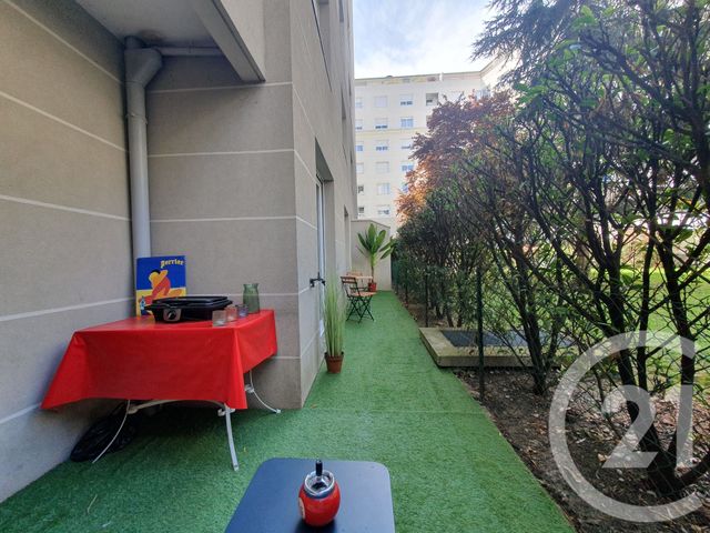 Afficher la photo en grand Appartement T3 à vendre - 3 pièces - 69.3 m2 - VILLEURBANNE - 69 - RHONE-ALPES - Century 21 Montchat