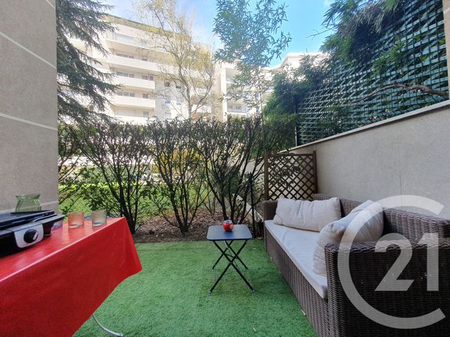 Afficher la photo en grand Appartement T3 à vendre - 3 pièces - 69.3 m2 - VILLEURBANNE - 69 - RHONE-ALPES - Century 21 Montchat